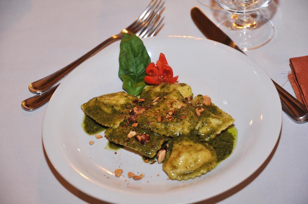 Locanda Rurale Santa Marta Авола Екстериор снимка