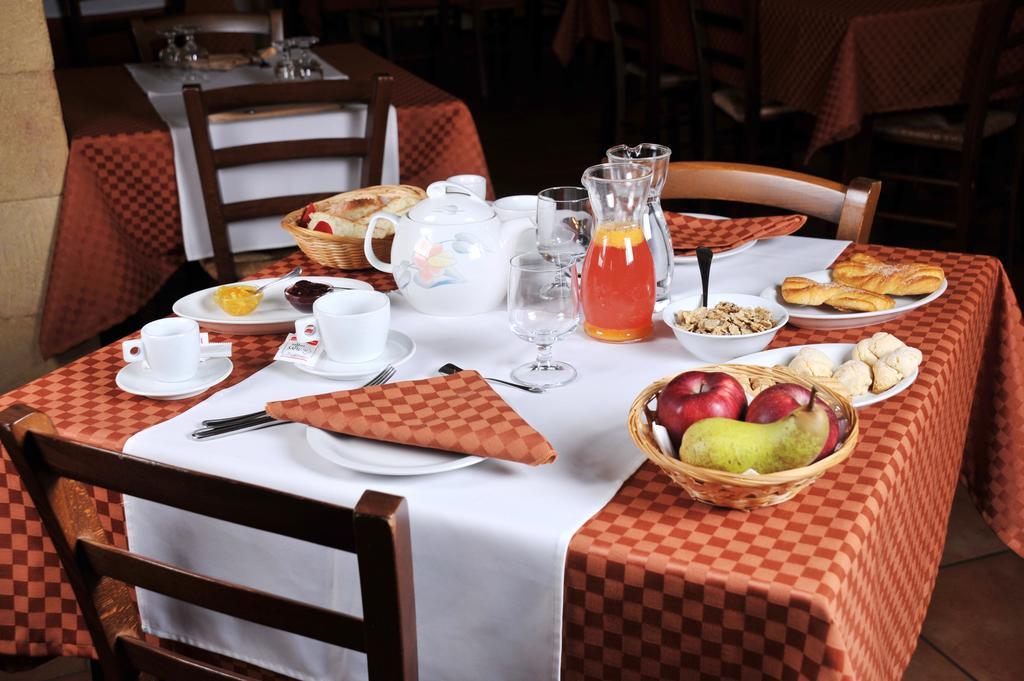 Locanda Rurale Santa Marta Авола Екстериор снимка